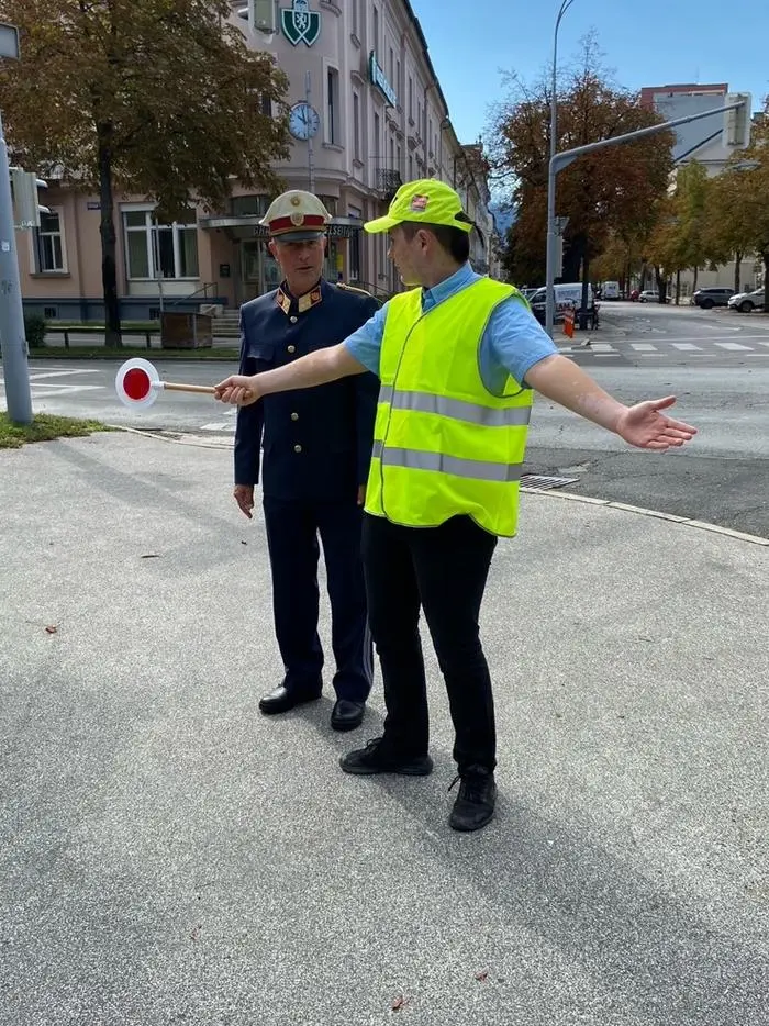 Neue Lotsen werden von der Polizei eingeschult