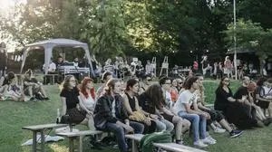 Neben Kunst und Literatur bringt das „TimeOut“-Festival in Pöllau Alternative Rock, Punk, Singer-Songwriter und elektronische Musik auf die Bühne