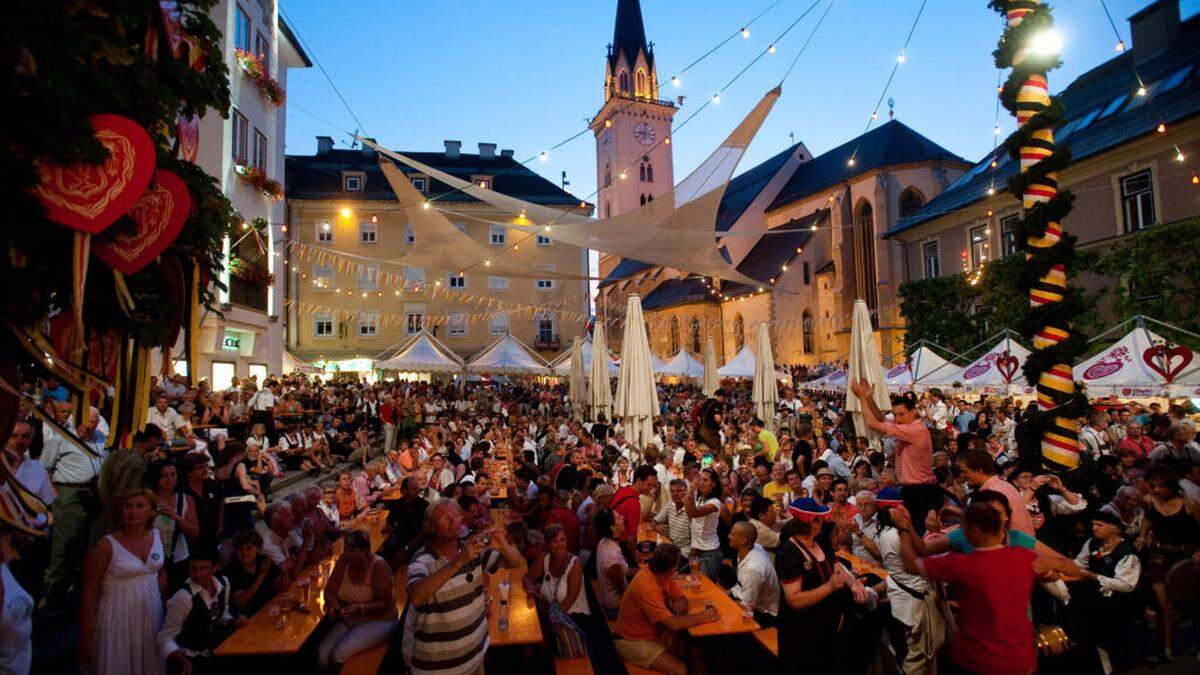 Villach wurde im August nach pandemiebedingter Pause wieder Austragungsort des Kirchtags. Hunderttausende Menschen kamen, um zu feiern