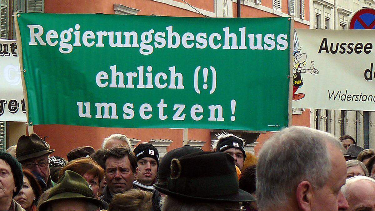 Die Ausseer und ihr Spital: Die Chirurgie ist schon seit Jahr(zehnt)en heiß umstritten. Dafür gehen die &quot;Gallier&quot;, wie die Ausseer in dieser Causa auch genannt wurden, sogar auf die Straße