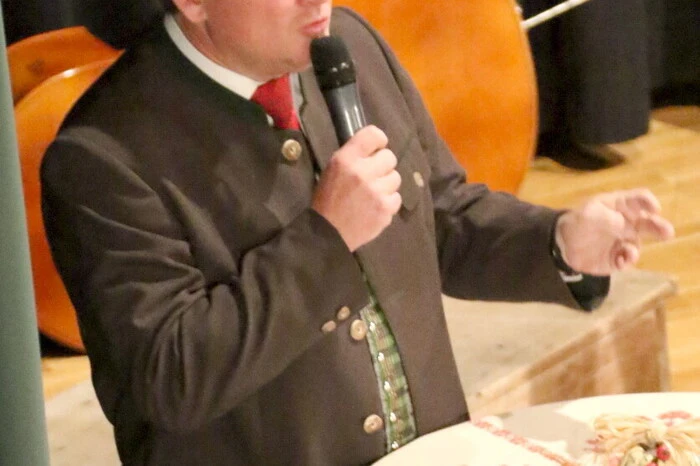 Für den musikalischen Aufputz sorgten „Hagizizi“ sowie Sebastian Prasser auf der Harmonika. Mit launigen Worten führte Stiftspfarrer Christian Stromberger durch das Programm.