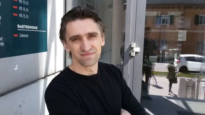 Almir Sovic: Wie das Essen zu mir kommt, ist mir eigentlich egal. Aber für den Verkehr und die Umwelt würde es schon eine Rolle spielen. Wenn ich so darüber nachdenke, ist es schon sinnvoller, für Zustellungen eher auf Fahrräder zu setzen als auf Autos.