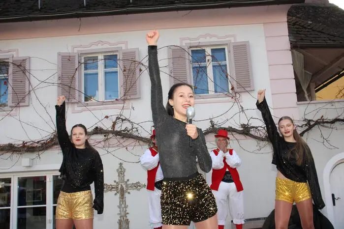 ... und Auszügen aus den Faschingssitzungen der Faschingsrunde Ligist mit der großen Starparade.