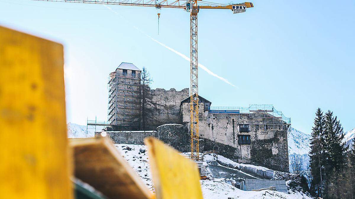 An der Burg wird gebaut. Beim Museumsverein trudeln erste Rechnungen herein