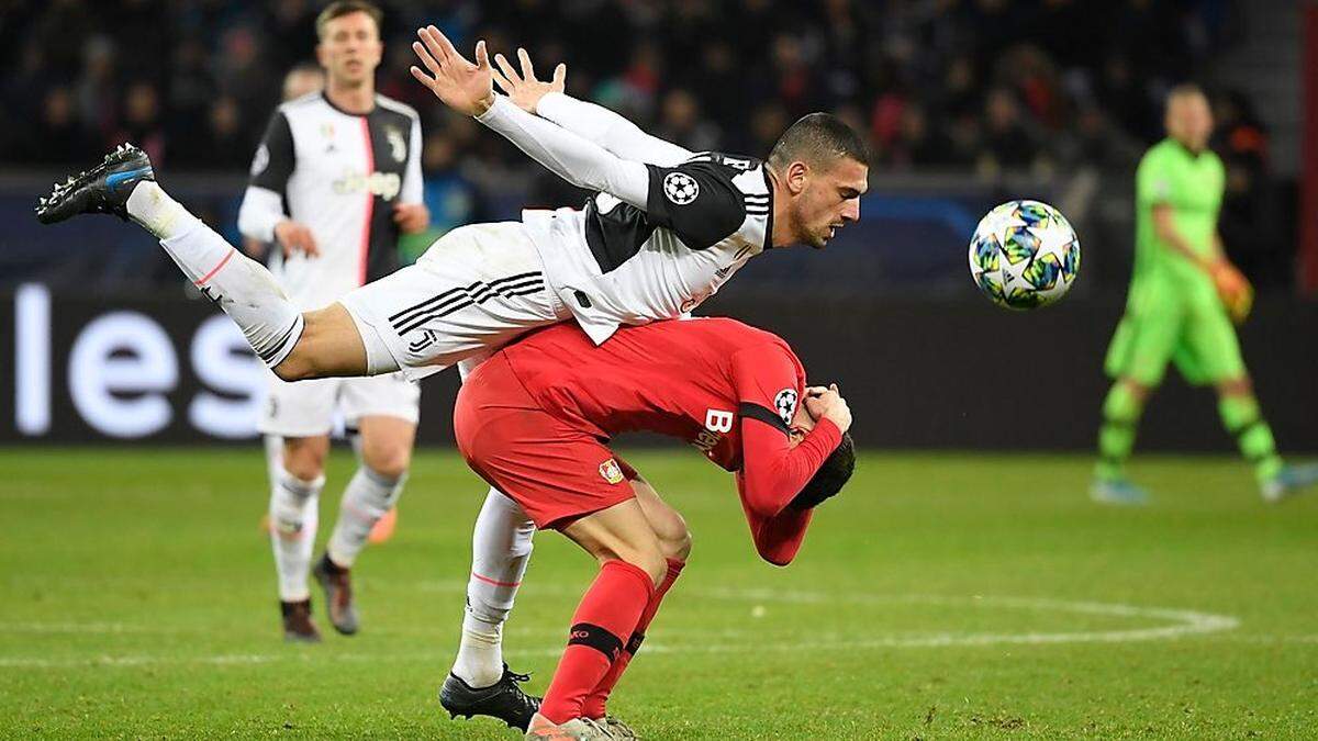 Juventus Turin schwebt unbesiegt ins Achtelfinale, für Leverkusen heißt es Kopf einziehen und Europa League.