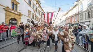 Der bereits 51. Faschingsumzug der Kleinen Zeitung am 4. März mit Start um 12.15 Uhr