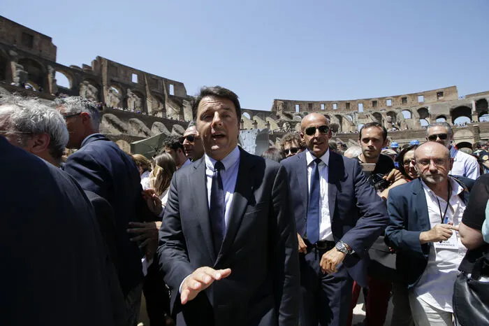 "Die Zeit, in der Kultur in Italien vernachlässigt wurde ist zu Ende. Kunst ist unser größtes Erbe und ein Sektor, auf den wir für Italiens Neustart immer mehr setzen wollen", kommentierte Italiens Regierungschef Matteo Renzi bei der Besichtigung.