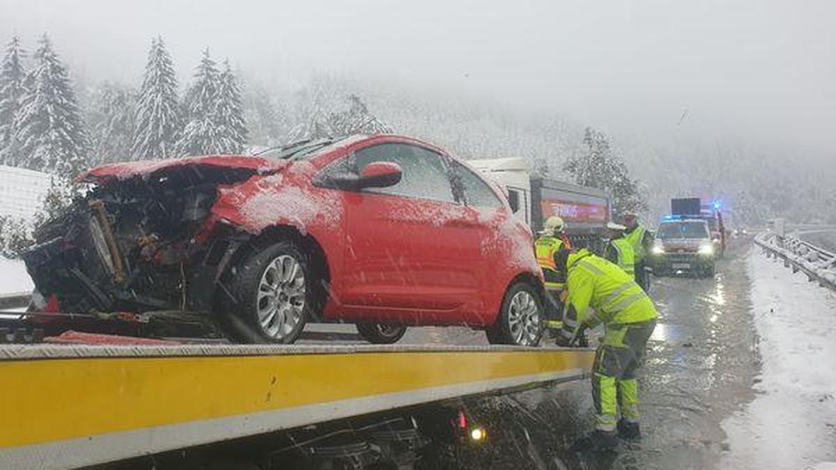 Glücklicherweise ohne Verletzten endete ein Unfall auf der A 9