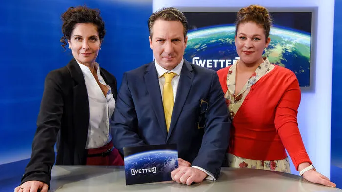 Ab 7. Jänner 2019 zu sehen: Proschat Madani, Robert Palfrader und Selina Graf in der neuen ORF-Serie „Walking on Sunshine