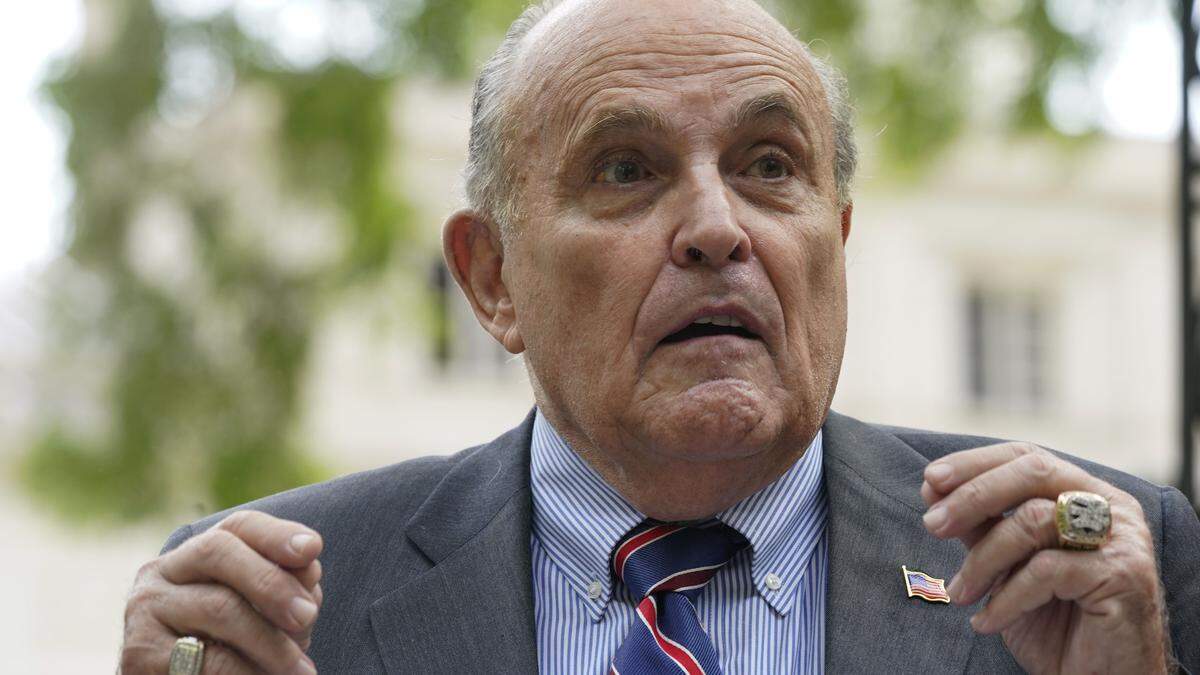 Georgia ermittelt nun gegen den Anwalt von Donald Trump, Rudy Giuliani. 