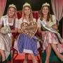 Narzissenkönigin 2019 Sabrina mit ihren Prinzessinnen Romana (l.) und Veronika