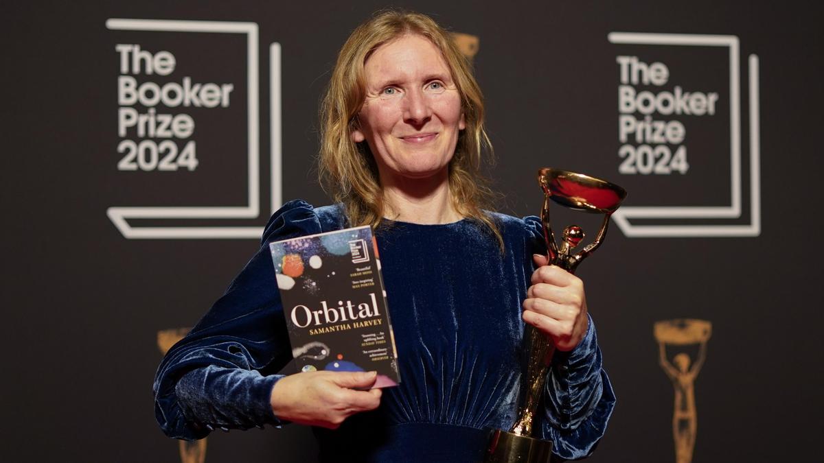 Samantha Harvey hat den Booker-Preis 2024 gewonnen