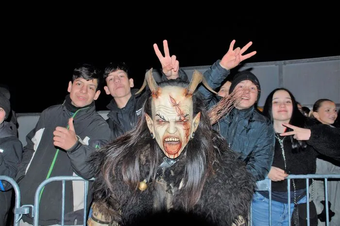 4000 Besucherinnen und Besucher ließen sich das schaurige Spektakel nicht entgehen.