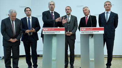 Finanzminister Hans Jörg Schelling bei der heutigen Pressekonferenz