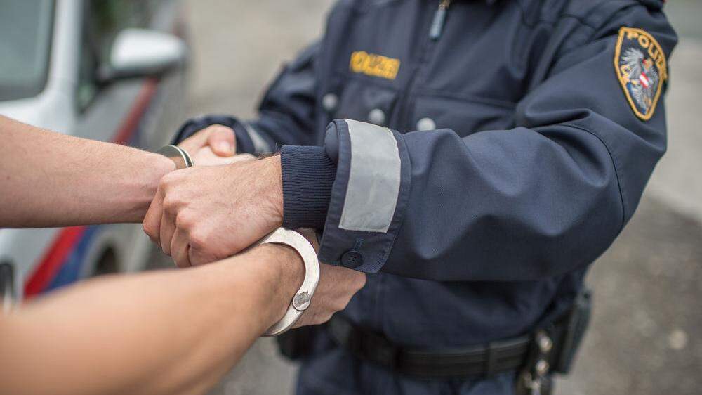 Die Kärntner Polizei nahm einen 57-jährigen Staatsverweigerer fest