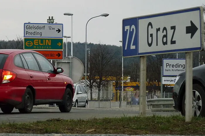Im Mai war eine 80-jährige Frau in Preding bei Weiz in der Nacht ausgeraubt worden. Nun wurde ein Tatverdächtiger gefasst. Mehr dazu ...