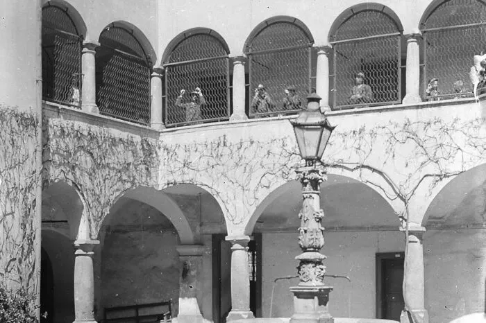 Schloss um die Kriegszeit