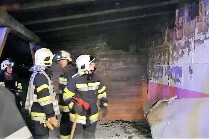Die Feuerwehren Hart bei Graz, Autal, Laßnitzhöhe und Raaba standen im Löscheinsatz.