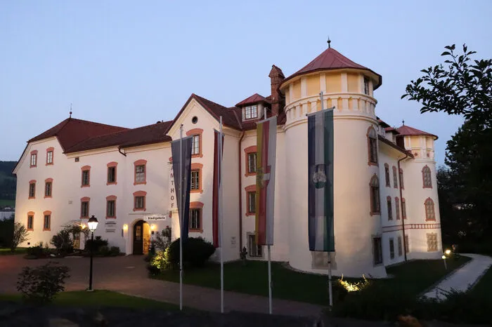Bitte klicken Sie sich durch die Bilder im Amthof!