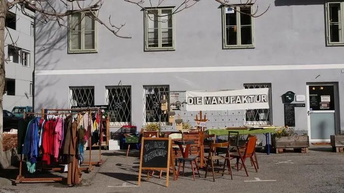 Seit 2014 war „Die Manufaktur“ an der Ecke Brückenkopfgasse und Entenplatz eine wichtige Anlaufstelle rund um Kreislaufwirtschaft, Upcycling und Reparatur
