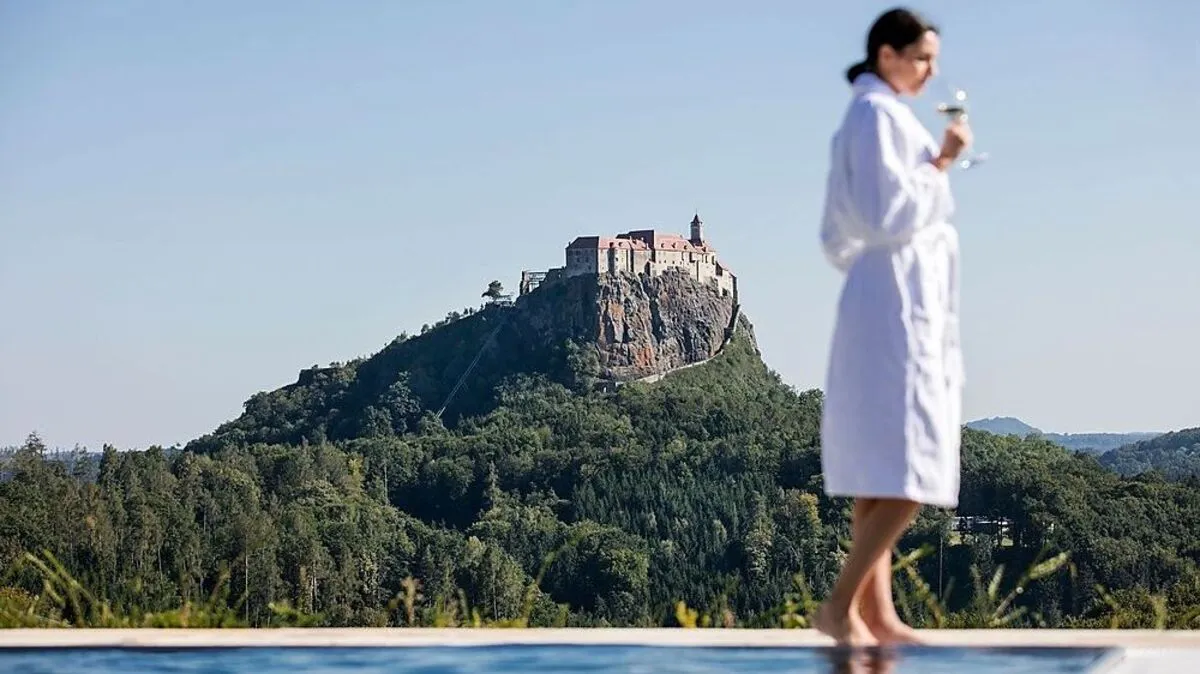 Thermen und Hotels sperren am Freitag wieder auf