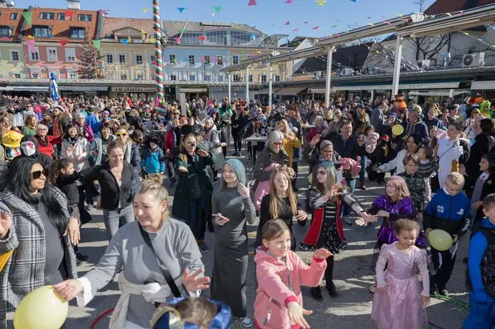 Karneval am Benediktinermarkt