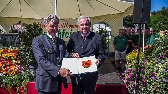 Bürgermeister Michael Viertler (li.), Landeshauptmann Hermann Schützenhöfer