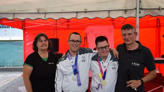 Am Samstag feierte Albert Angerer, ADEG-Kaufmann aus Ferndorf, das 10-jährige Bestandsjubiläum seines Kaufhauses.