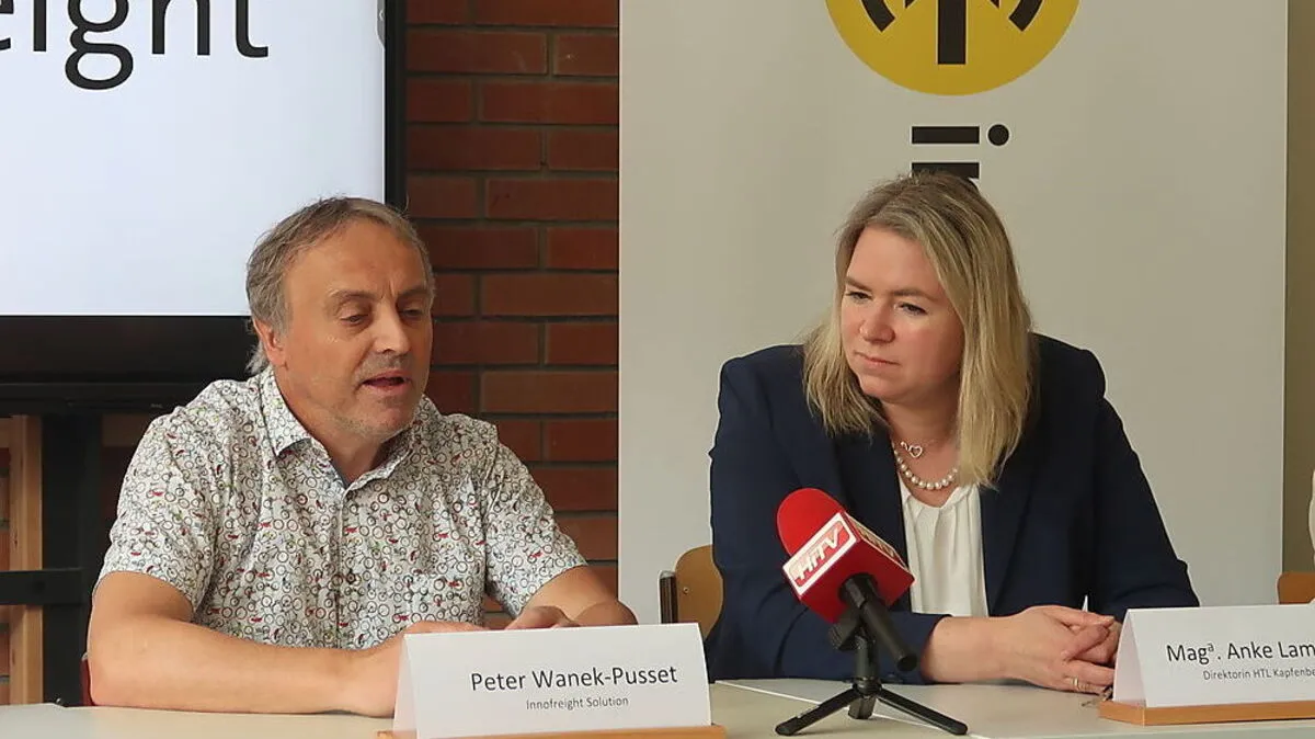 Innofreight-Geschäftsführer Peter Wanek-Pusset und HTL-Direktorin Anke Lammer