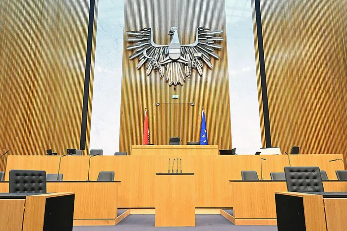Unter dem Adler werden Nationalratspräsidentinnen und -präsidenten wieder Platz nehmen