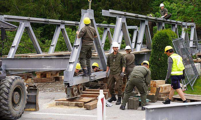 Das Foto von den Bauarbeiten an der Radbrücke in Trebesing wurde kurz vor dem Unfall aufgenommen