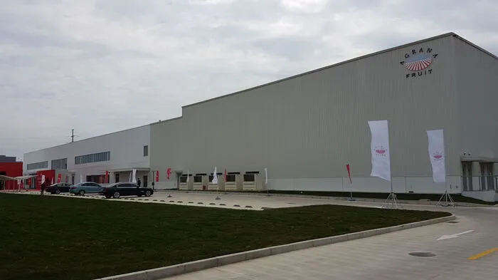In Changzhou, nordöstlich von Shanghai, hat Agrana ein zweites Werk zur Fruchtzubereitung gebaut. Es liefert die Fruchtbestandteile für Joghurt und Eiscreme. Das erste Werk steht in der Nähe von Peking.