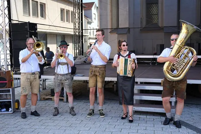 Die Veranstaltung löste im Vorjahr die „Italienische Nacht“ ab und sorgte einen Tag vor Mariä Himmelfahrt für Urlaubsstimmung.