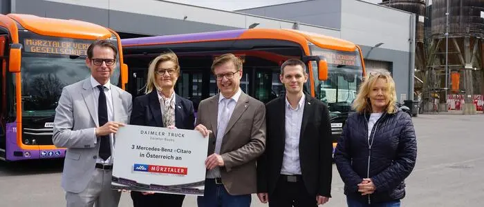 Große Freude über Viertelstundentakt und neue E-Busse