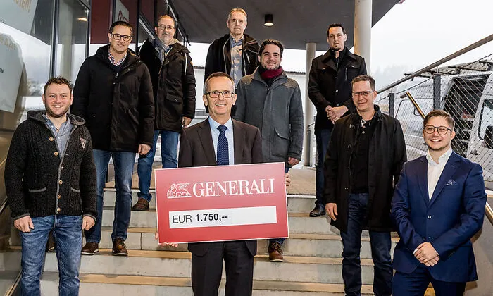 Die Mitarbeiter der Generali Versicherung Feldkirchen spenden jährlich gemeinsam