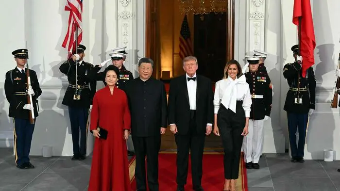 Chinas First Lady Peng Liyuan, Chinas Präsident Xi Jinping, US-Präsident Donald Trump und Melania Trump vor dem Staatsbankett