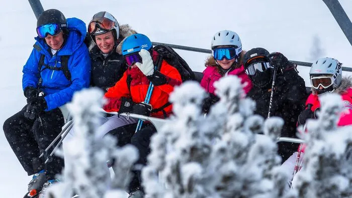 Die royale belgische Familie hat ihren Skiurlaub im Schweizer Verbier verbracht.