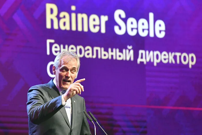 Seitens der OMV war der gesamte Vorstand unter der Führung von CEO Rainer Seele (im Bild) sowie OMV-Aufsichtsratspräsident Peter Löscher vertreten.