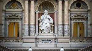 Auch nur ein imaginiertes Ideal: Göttin Justitia im Wiener Justizpalast