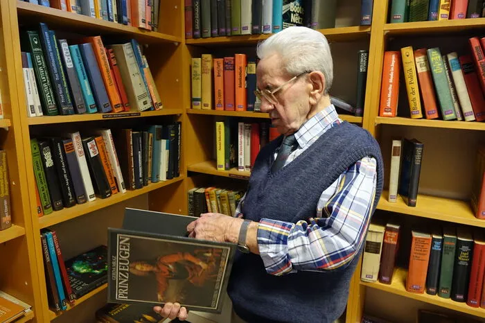 Hans Darnhofer leitete die Bücherei 76 Jahre lang ehrenamtlich.