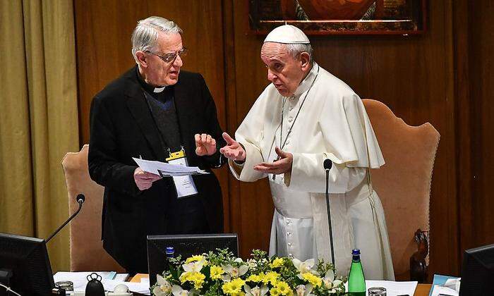 Papst Franziskus fordert "konkrete Maßnahmen" gegen Missbrauch 