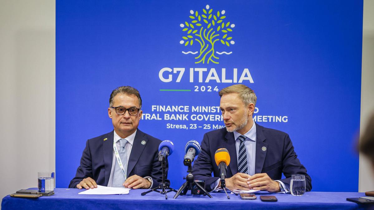 G7 Finanzministertreffen in Stresa: der deutsche Finanzminister Christian Lindner (rechts) mit Bundesbank Präsident Joachim Nagel