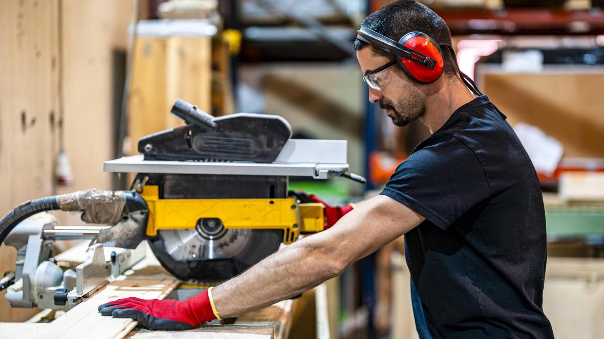 Die Bauflaute bekommt die Holzindustrie zu spüren