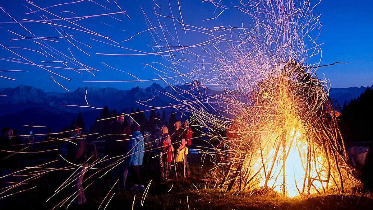 Das Alpenfeuer auf dem Dobratsch gibt es seit fast drei Jahrzehnten