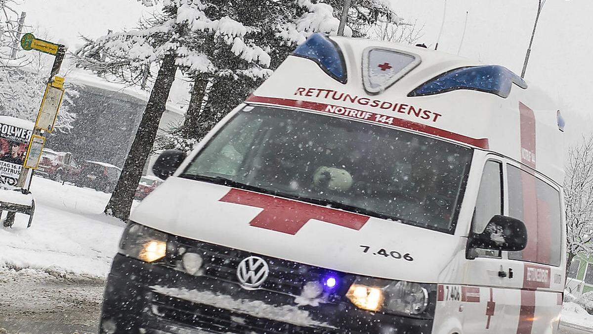 Der Mann starb nach seiner Einlieferung im Krankenhaus