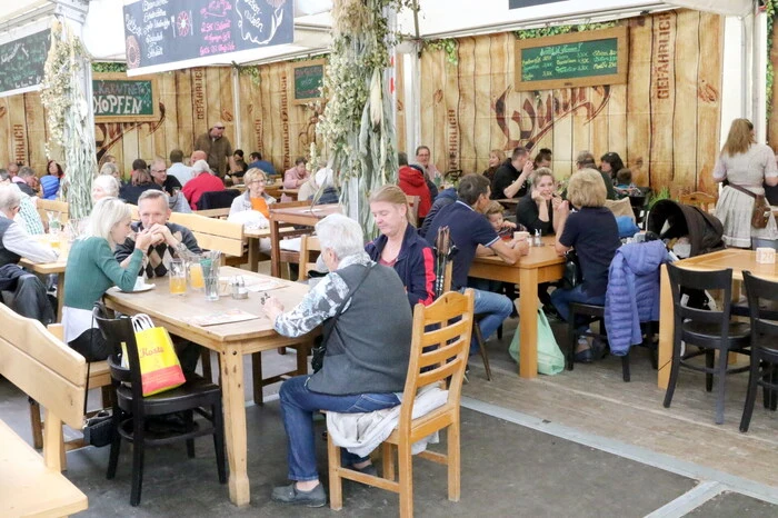 Und es ist nicht nur das Wimitz-Bier, warum die Gäste gerne einkehren. 