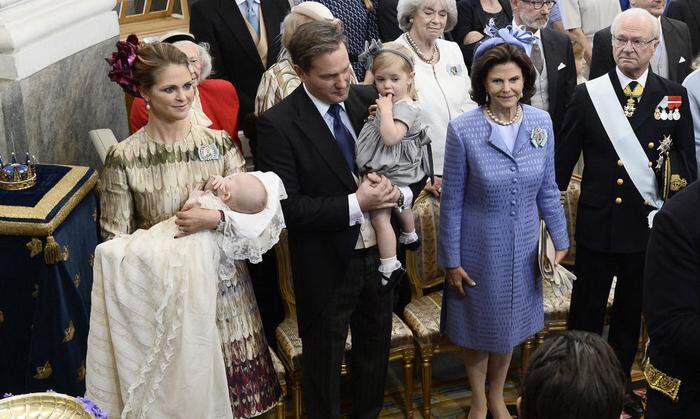 Das schwedische Königshaus bei der Taufe von Prinz Nicolas.