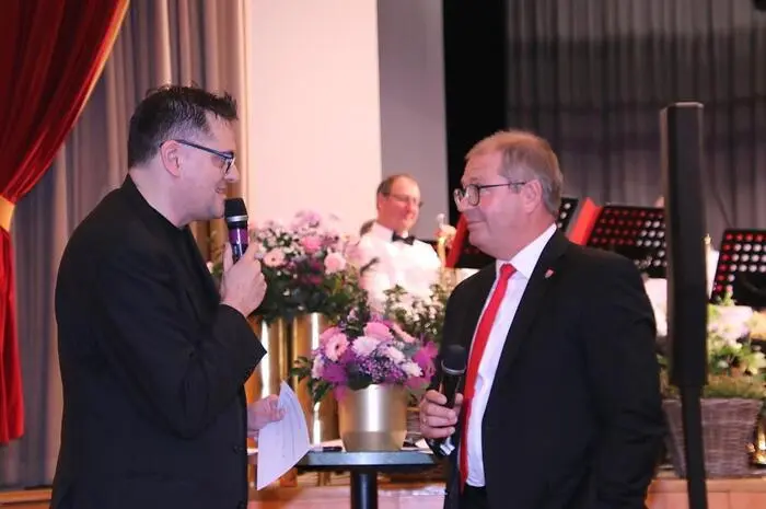 Durch das Programm führte in bewährter Weise Thomas Vollmann. 