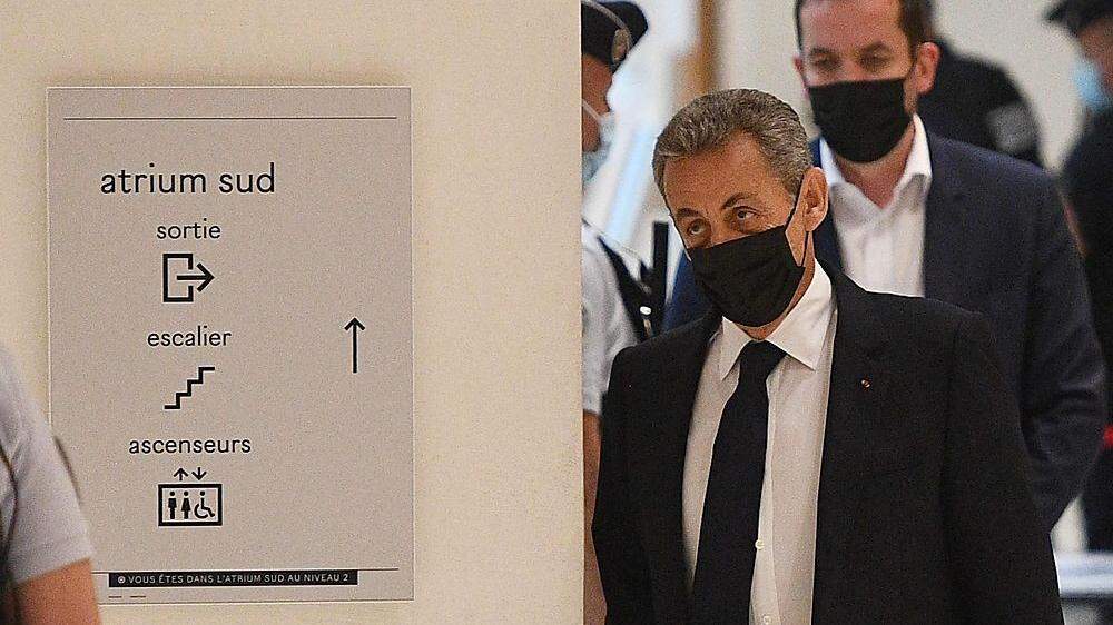 Bereits am 1. März war Sarkozy in einem Korruptionsprozess zu drei Jahren Haft verurteilt worden