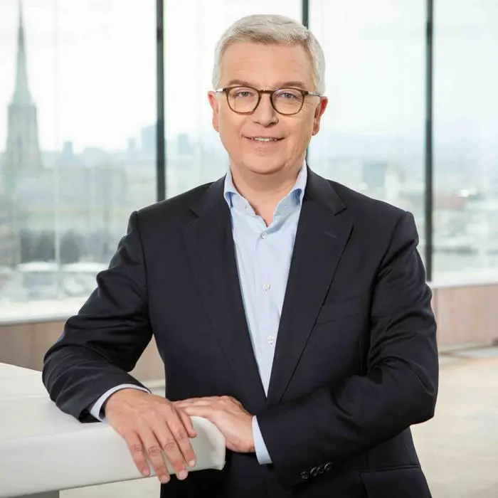 Michael Höllerer übernimmt mit Juli den Vorstandsvorsitz der Raiffeisen Bank International (RBI) 